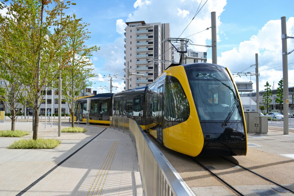 JR宇都宮駅東口とライトレール
